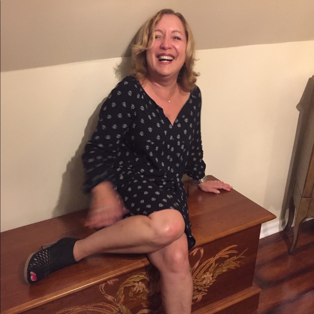 Meet your Posher, Eneida